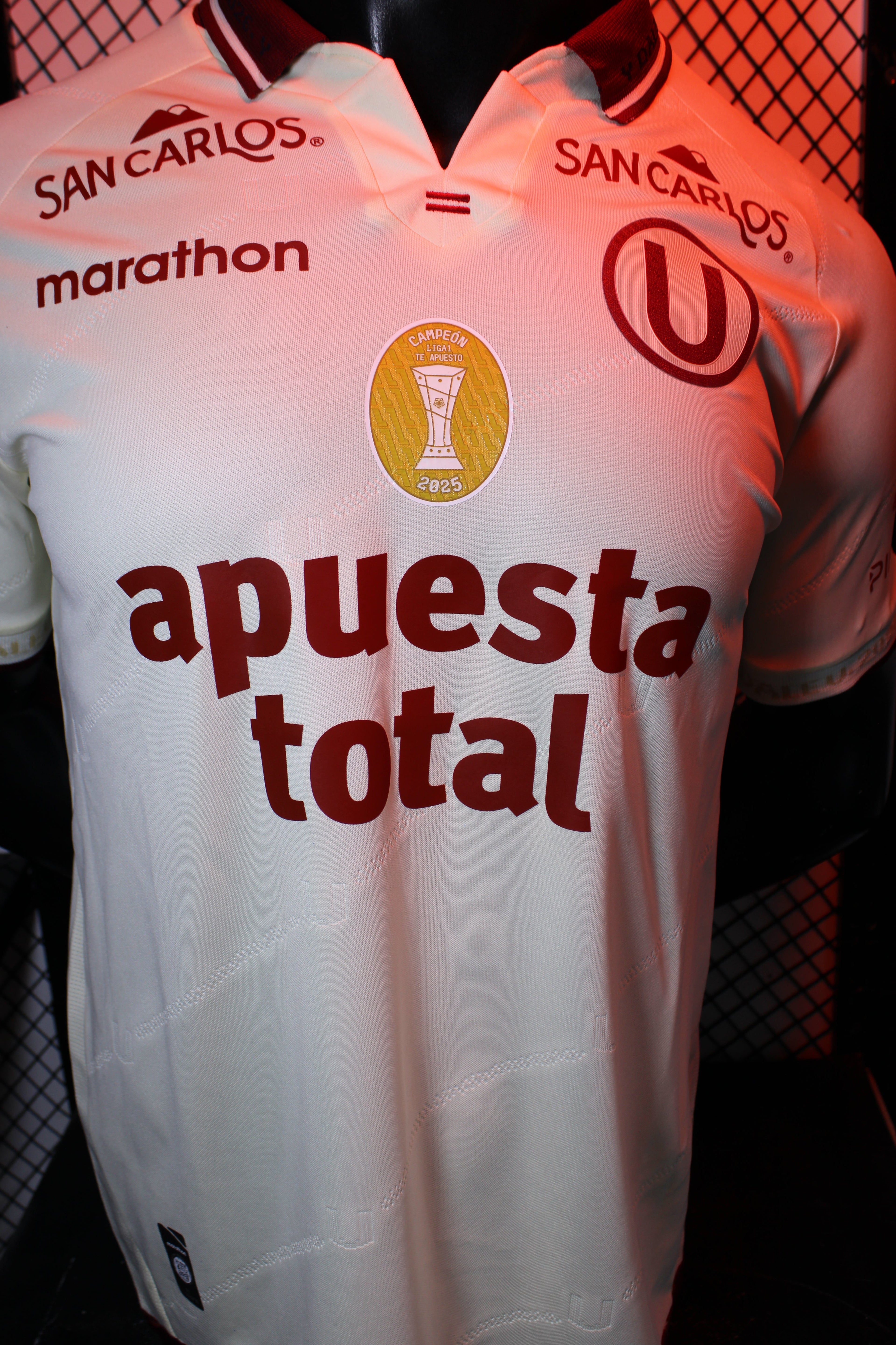 Camiseta oficial 2026 universitario de deportes