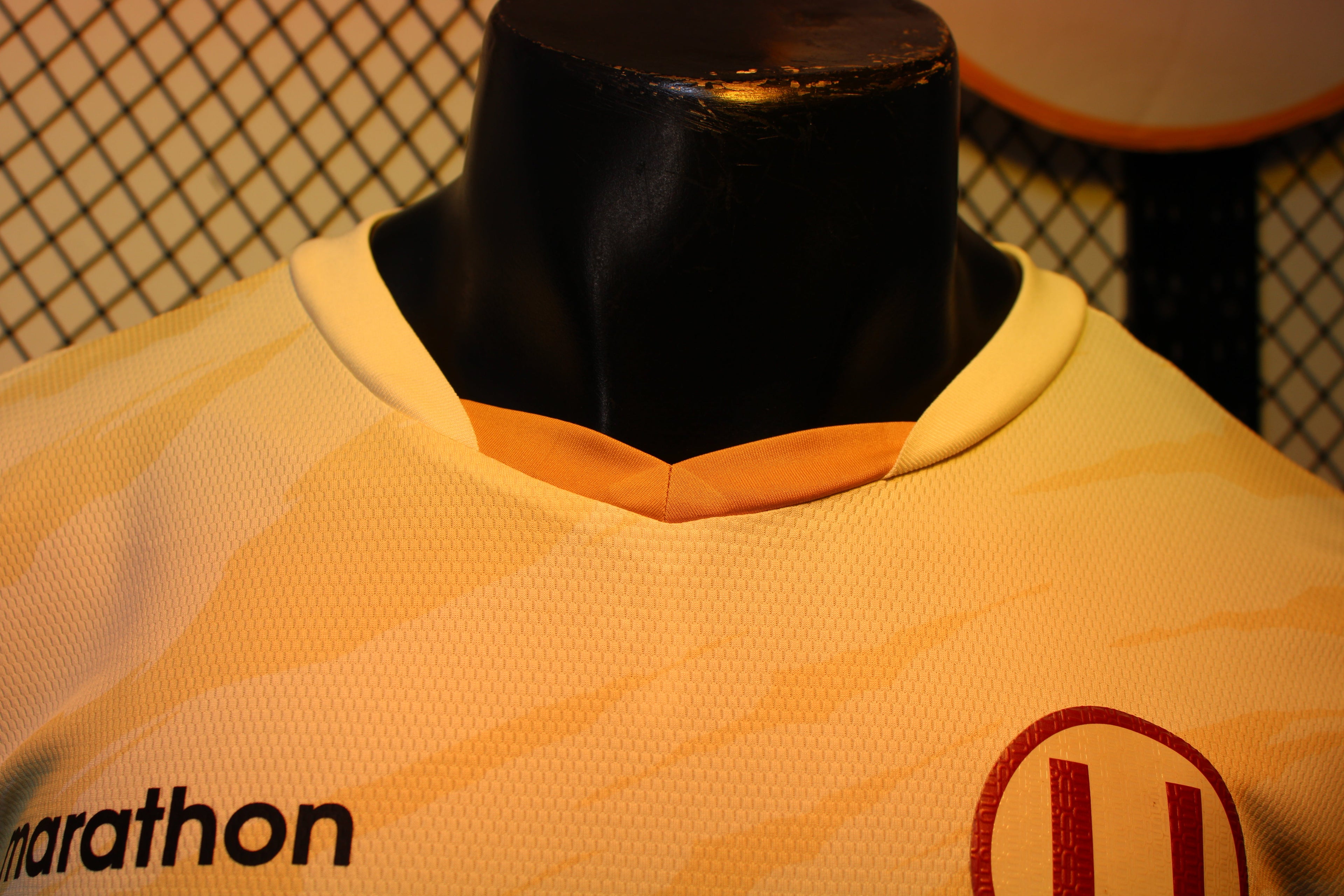 Camiseta oficial 2025 Universitario de deportes