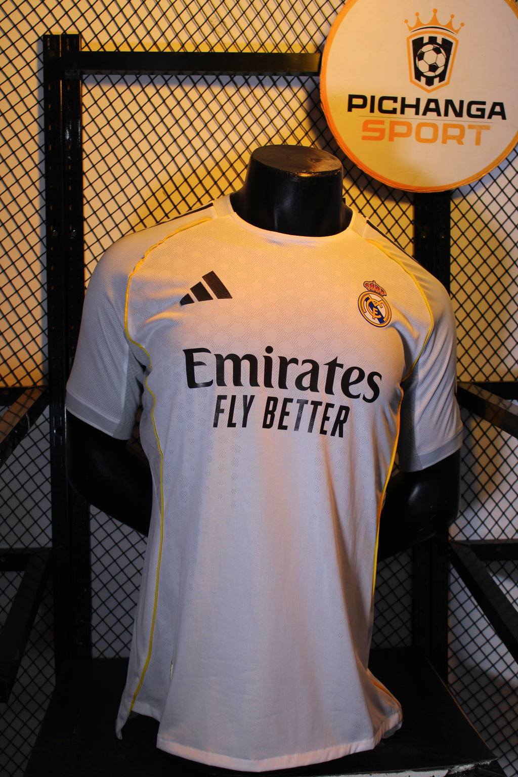 Camiseta Real Madrid Local Versión Jugador 2025-2026