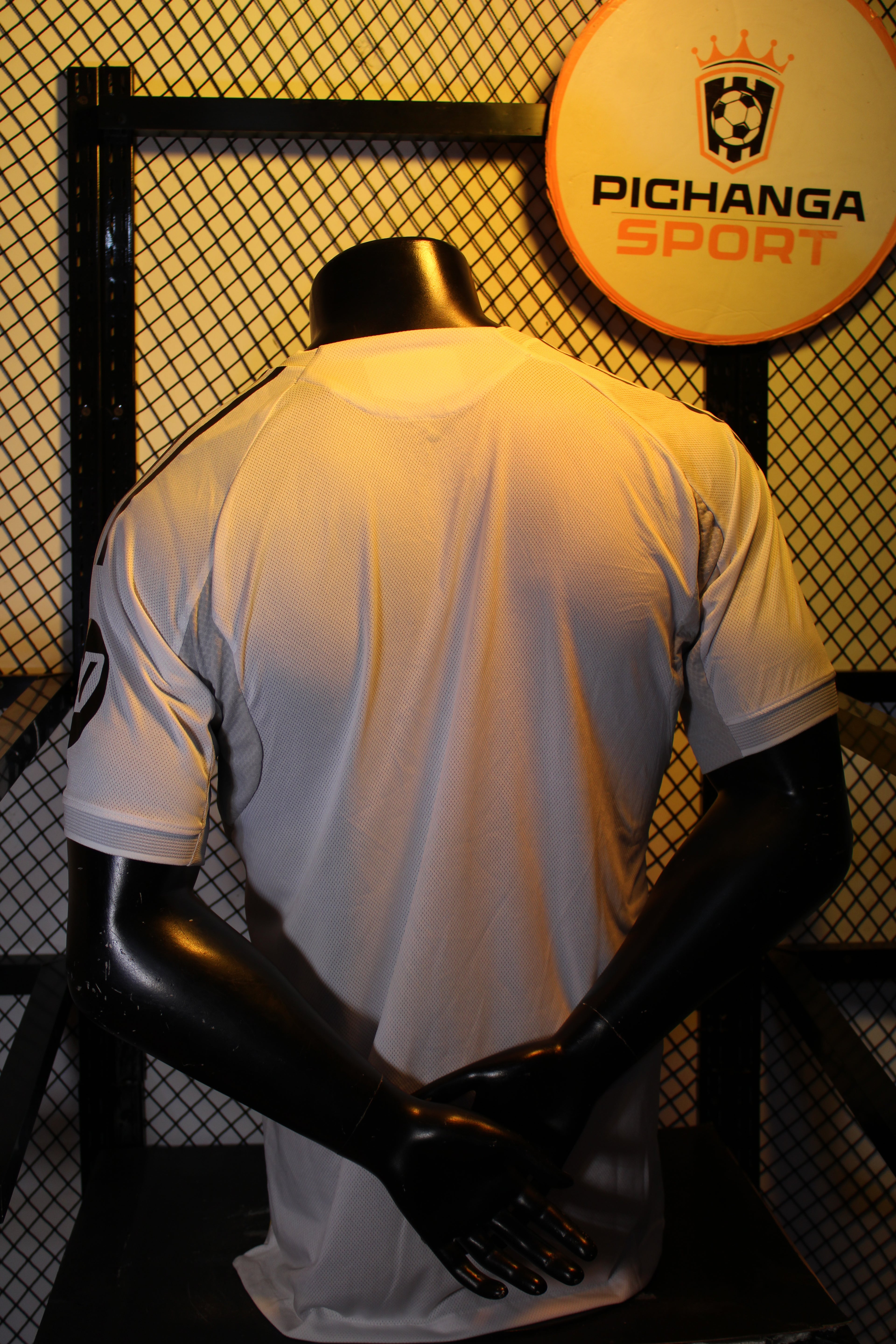 Camiseta Real Madrid Local Versión Jugador 2025-2026